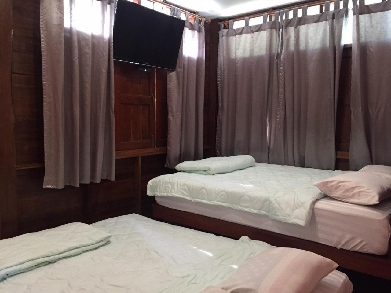 Villa Baan Rai Pu Fa Sattahip Exterior foto