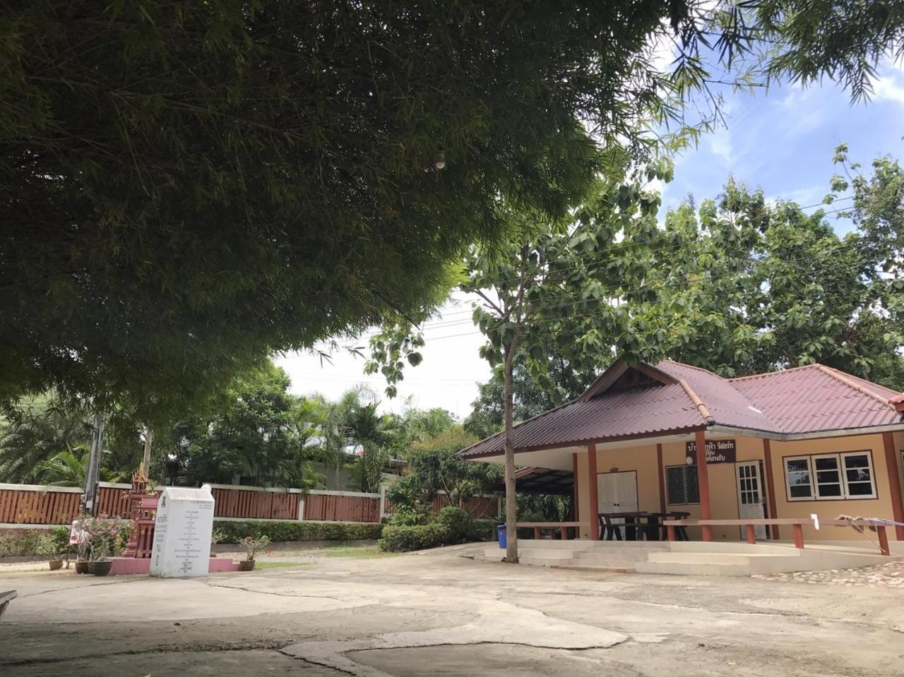 Villa Baan Rai Pu Fa Sattahip Exterior foto